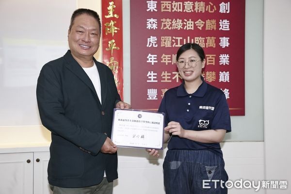東森寵物雲美容師林佳儒，獲得第3名佳績。
